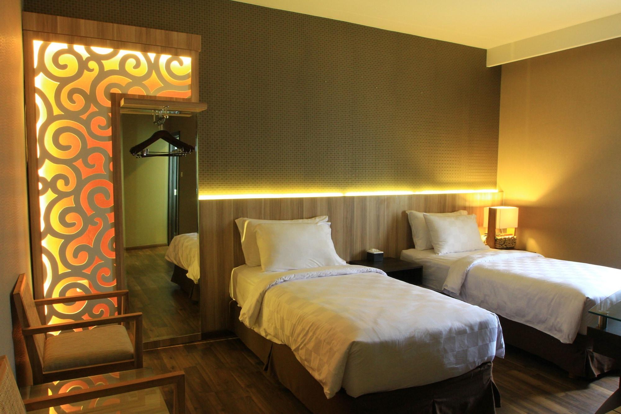Oxville Hotel Padang  Extérieur photo
