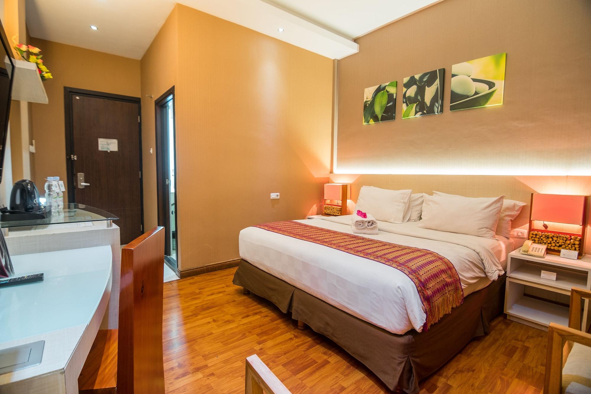 Oxville Hotel Padang  Extérieur photo