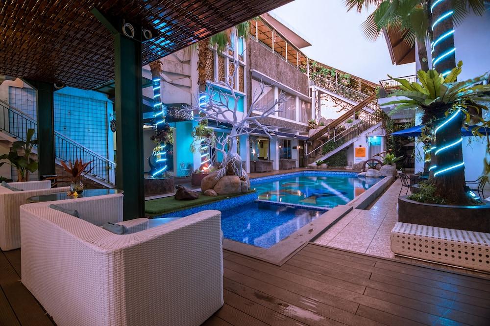Oxville Hotel Padang  Extérieur photo