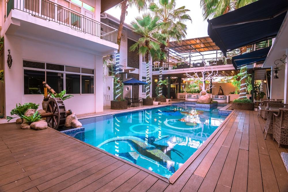 Oxville Hotel Padang  Extérieur photo