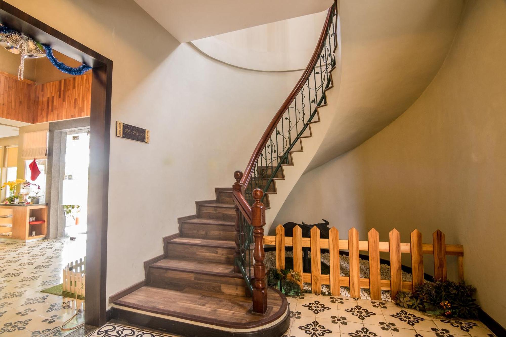 Oxville Hotel Padang  Extérieur photo
